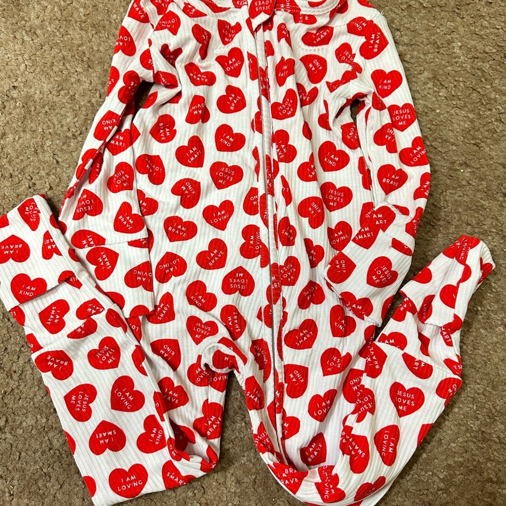 Little Pajama Co. Red Heart affirmations Kids Zippy (12-18m)